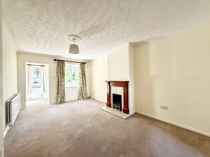 Living Room- click for photo gallery